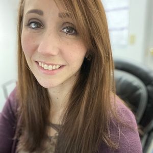 Meet your Posher, Elissa